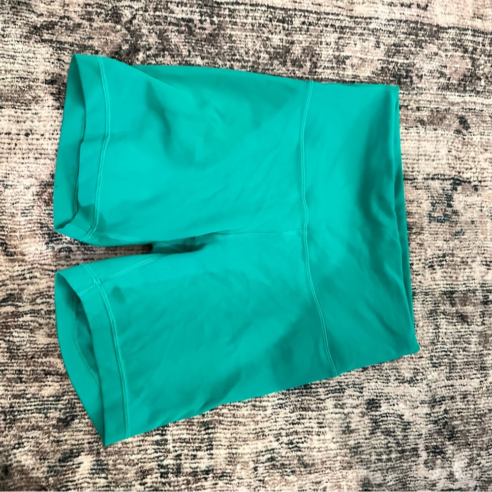 Lululemon Wunder Train Shorts